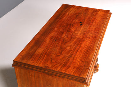 Commode élégante de style Louis-Philippe, buffet en noyer, époque Gründerzeit (fin du XIXe siècle), vers 1880