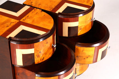 Zwei Wunderschöne Art Deco Stil Kommoden - Einzigartige Möbelstücke für jeden Raum