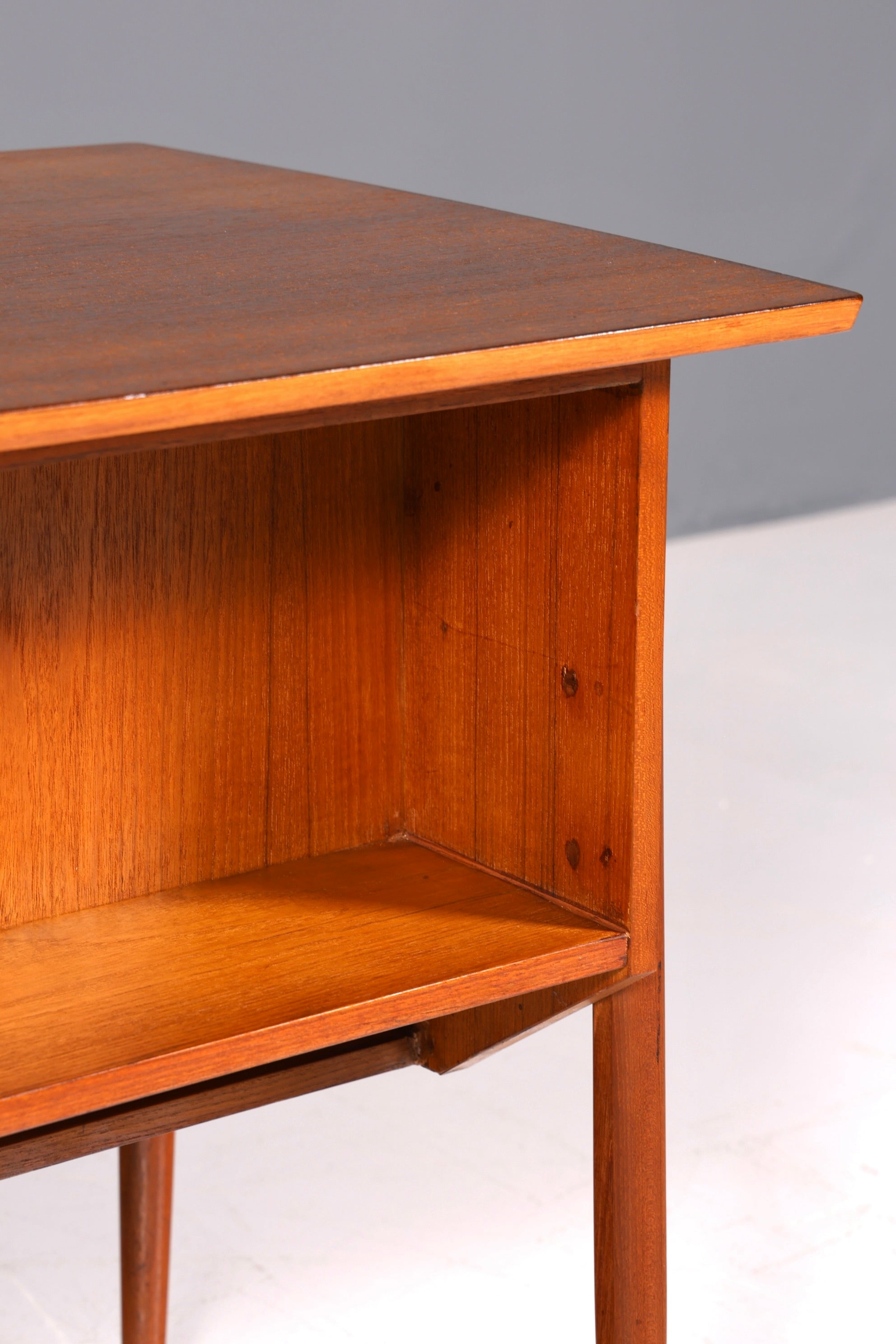 Wunderschöner Mid Century Schreibtisch Danish Design Teak Holz Bürotisch Vintage Office Table