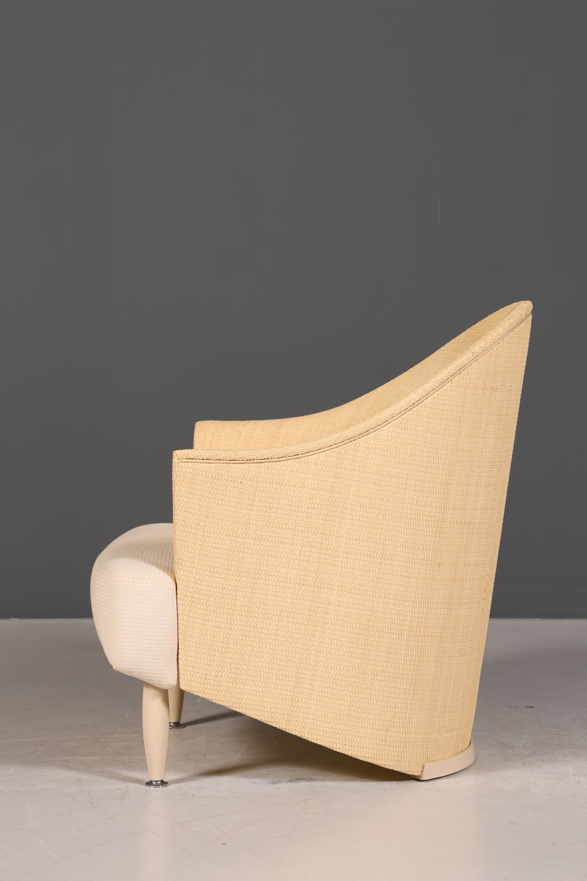 Wunderschöner Bonacina Sessel Design Italienisch Armlehnsessel Musa designed by Steven Schilte Lounge Sessel