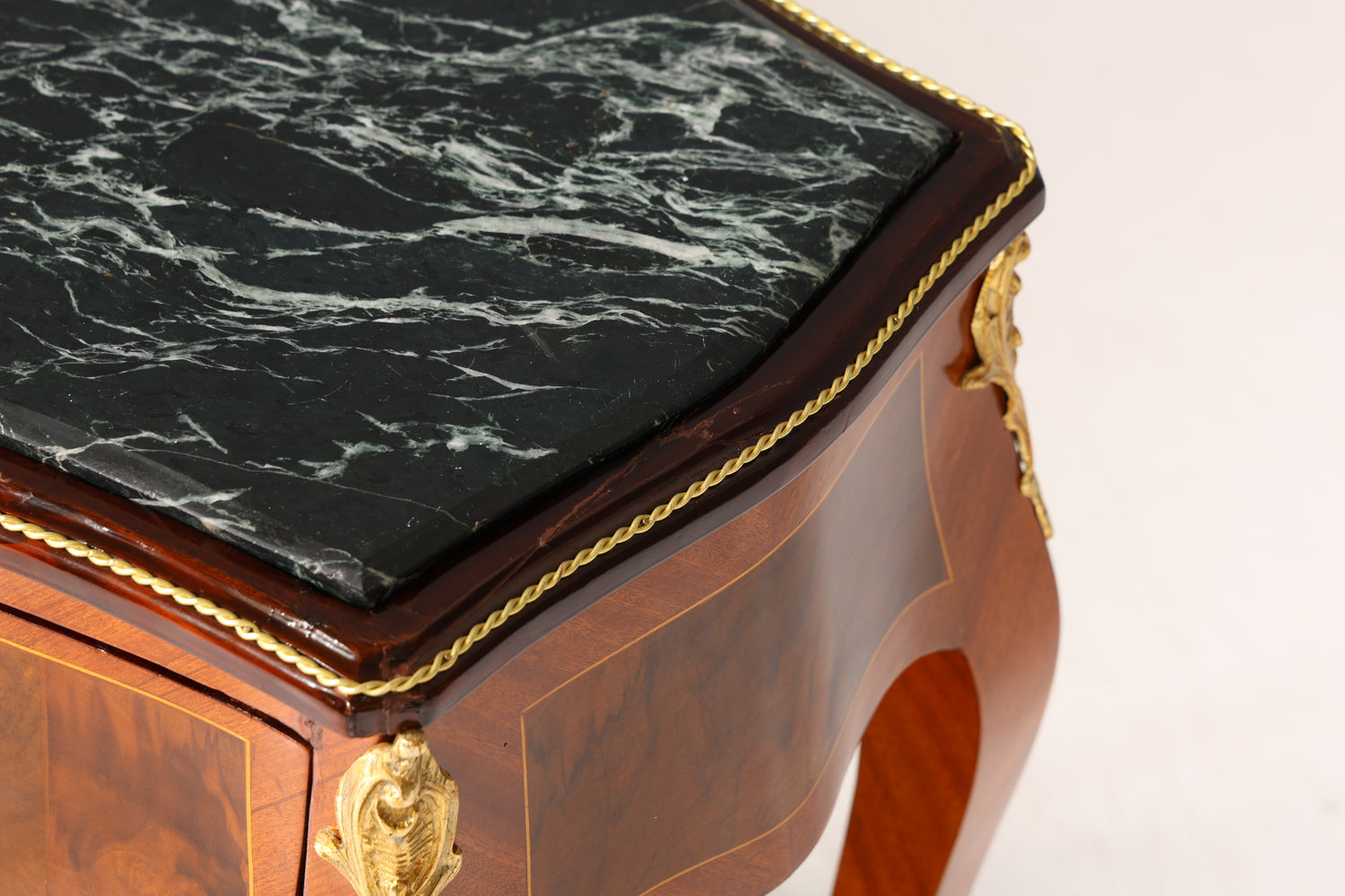 Wunderschöner Louis XV Beistelltisch Barock Stil Ablagetisch Marmor Kommode Telefontisch