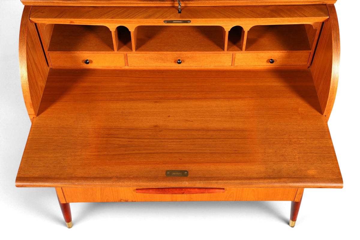 Schlichter Mid Century Rollladen Sekretär von Bröderna Gustafssons Büro Schrank Schreibkommode 60s Schreibmöbel