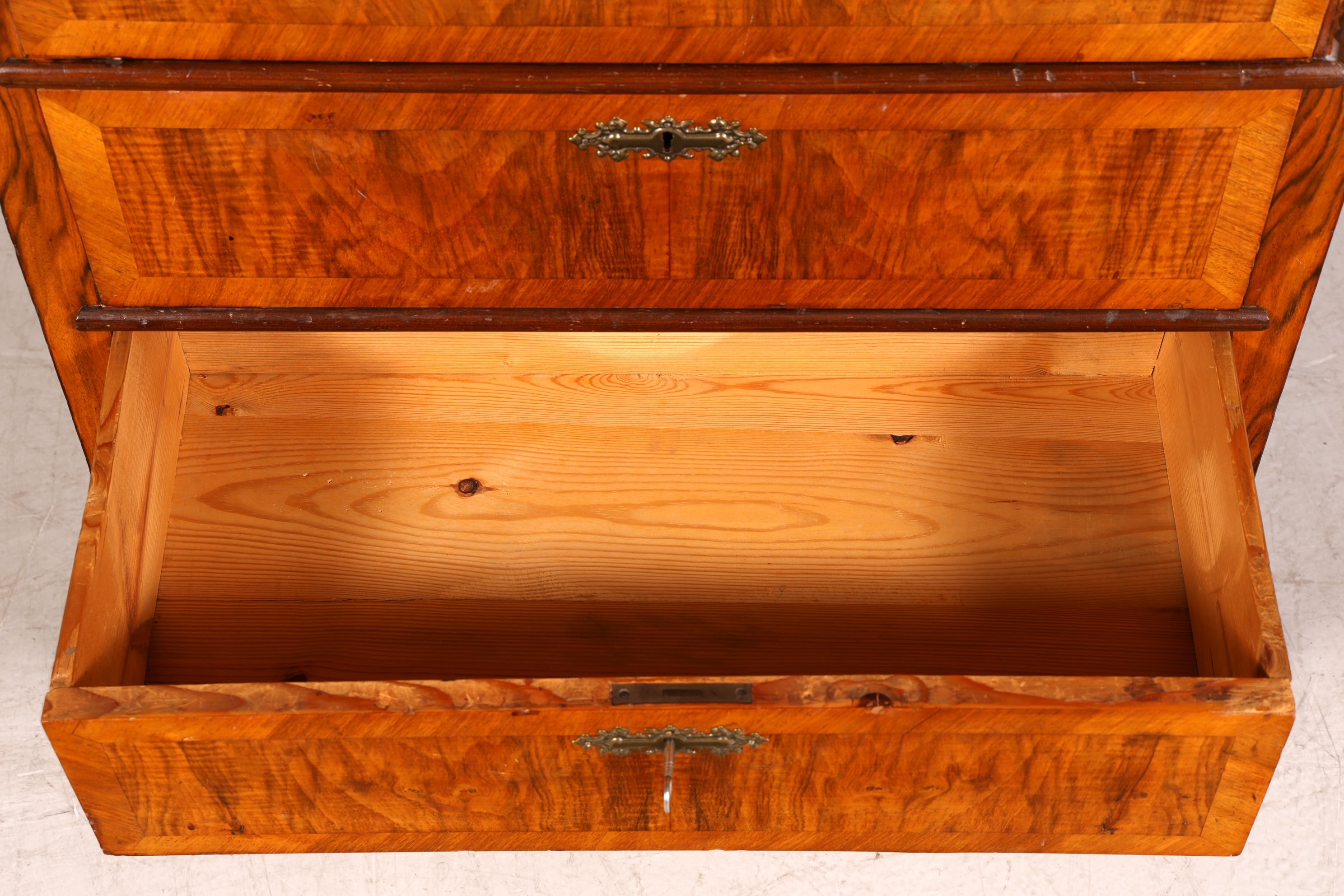 G466 Finish cm Wunderschöne Gründerzeit Kommode Jugendstil Vertiko Schubladenkommode Antik Wäschekommode (Kopie)