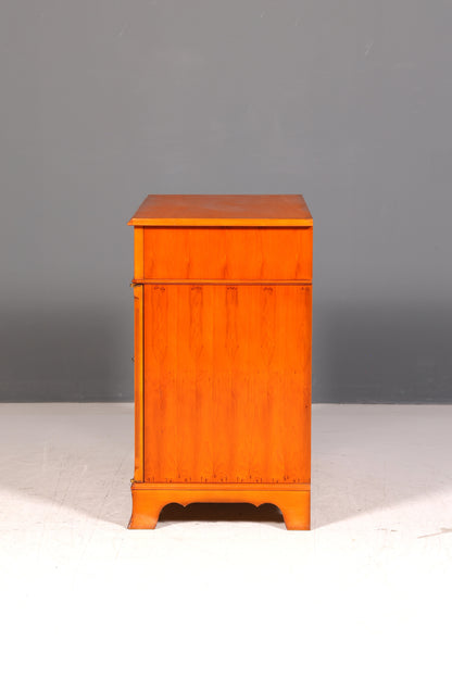 Traumhafter Original Heldense Schrank Eibe Antik Stil Kommode Sideboard Englisch England