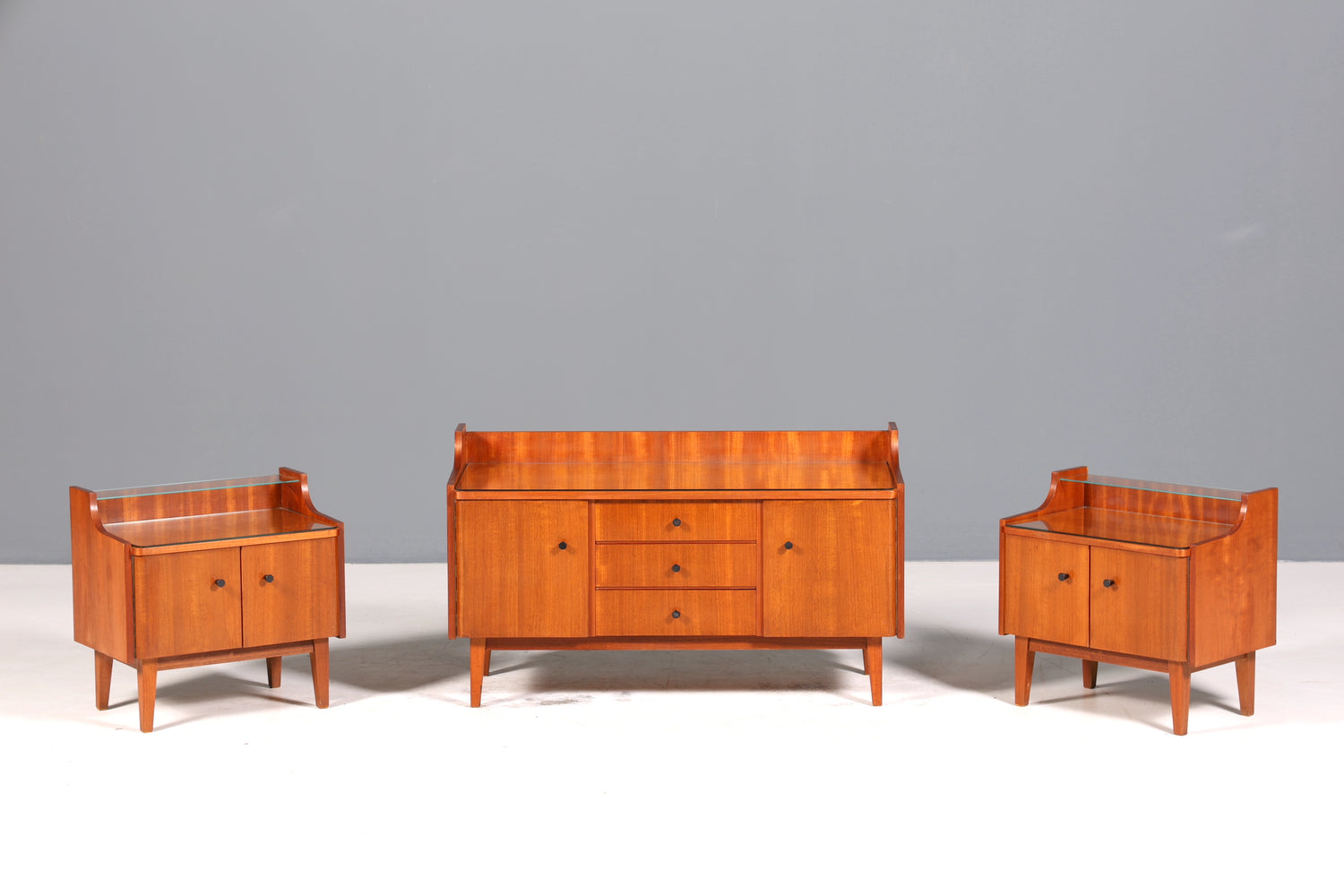 E838 Finish Wunderschöne Mid Century Kommode Vintage Nachttisch 60s Schubladenkommode