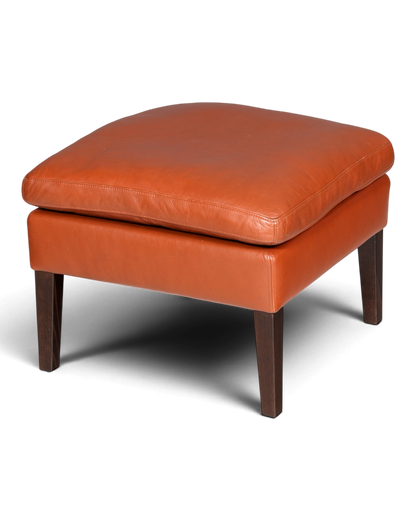 Hauptstadt Möblerei Hocker in Cognac-Leder mit dunklen Holzbeinen und gepolsterter Sitzfläche