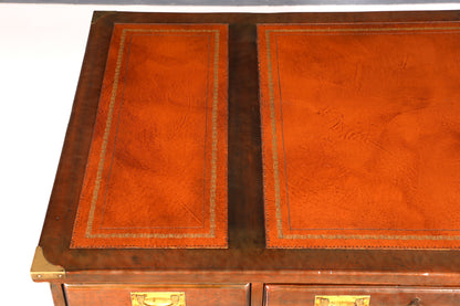Bureau maritime onirique, bureau militaire anglais, table de bureau avec plateau en cuir véritable