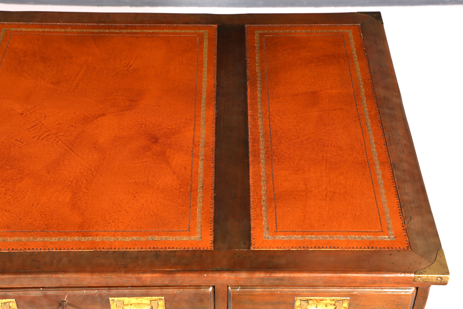 Bureau maritime onirique, bureau militaire anglais, table de bureau avec plateau en cuir véritable