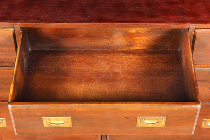 Buffet maritime onirique, coffre de navire anglais, meuble ancien anglais, coffre militaire