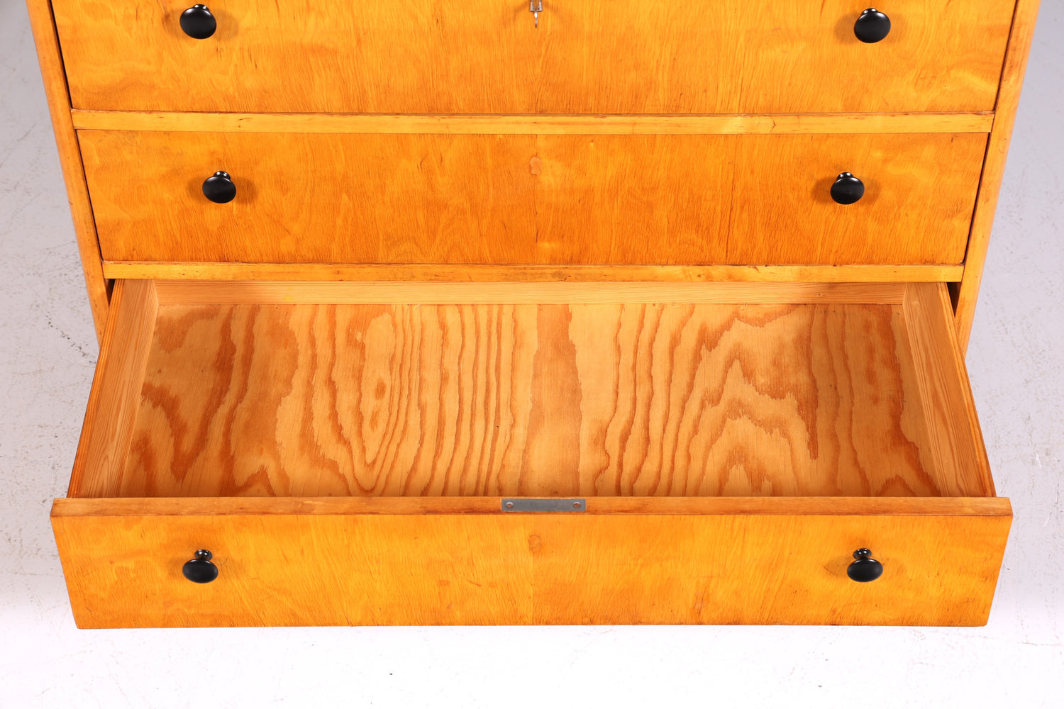 Magnifique commode vintage des années 60, idéale pour une entrée ou un salon.