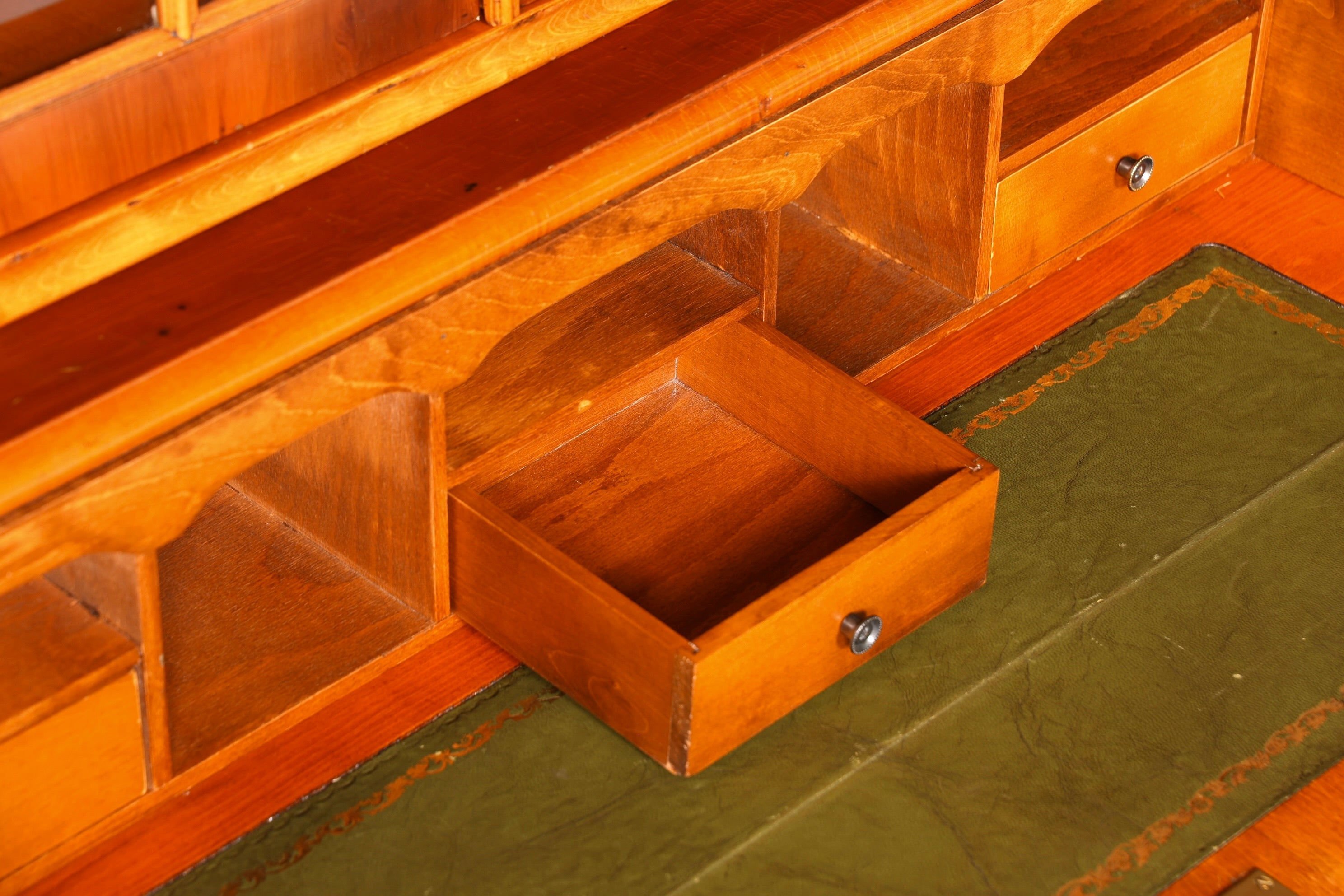 Vitrine anglaise de style onirique, bibliothèque, buffet, style ancien, if anglais, vitrine en verre, bibliothèque