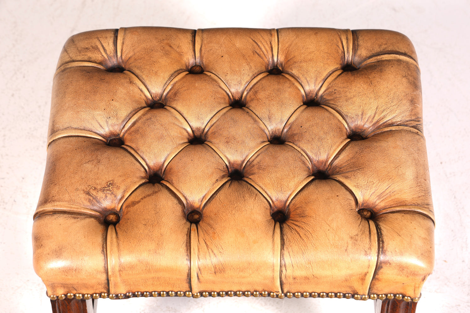 Tabouret Chesterfield d&