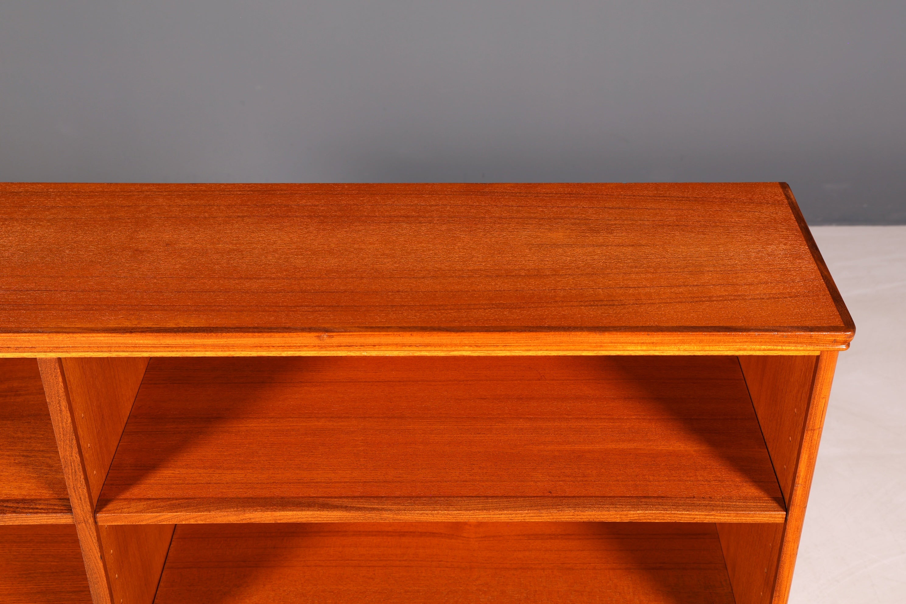 Wunderschönes Mid Century Regal Vintage Bücherregal 60er Jahre Holz Buchablage Regal