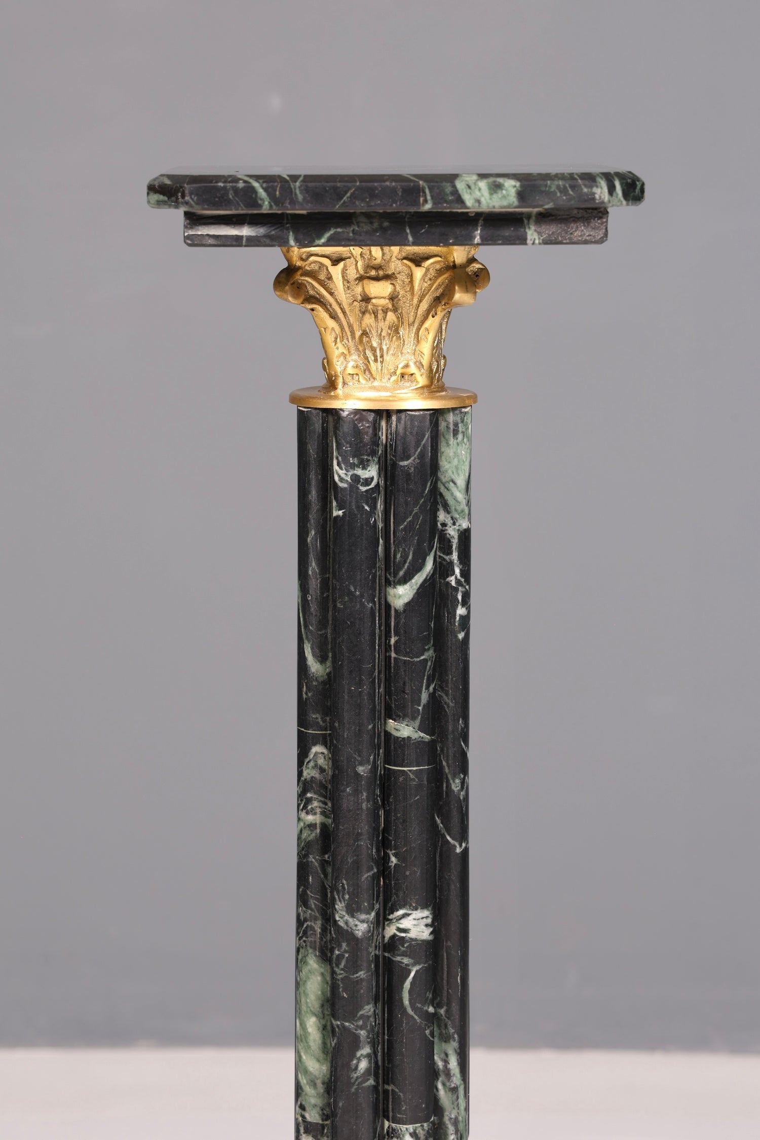 Edle Barock Stil Säule Louis XV Marmor Blumensäule Naturstein Sockel Ablage