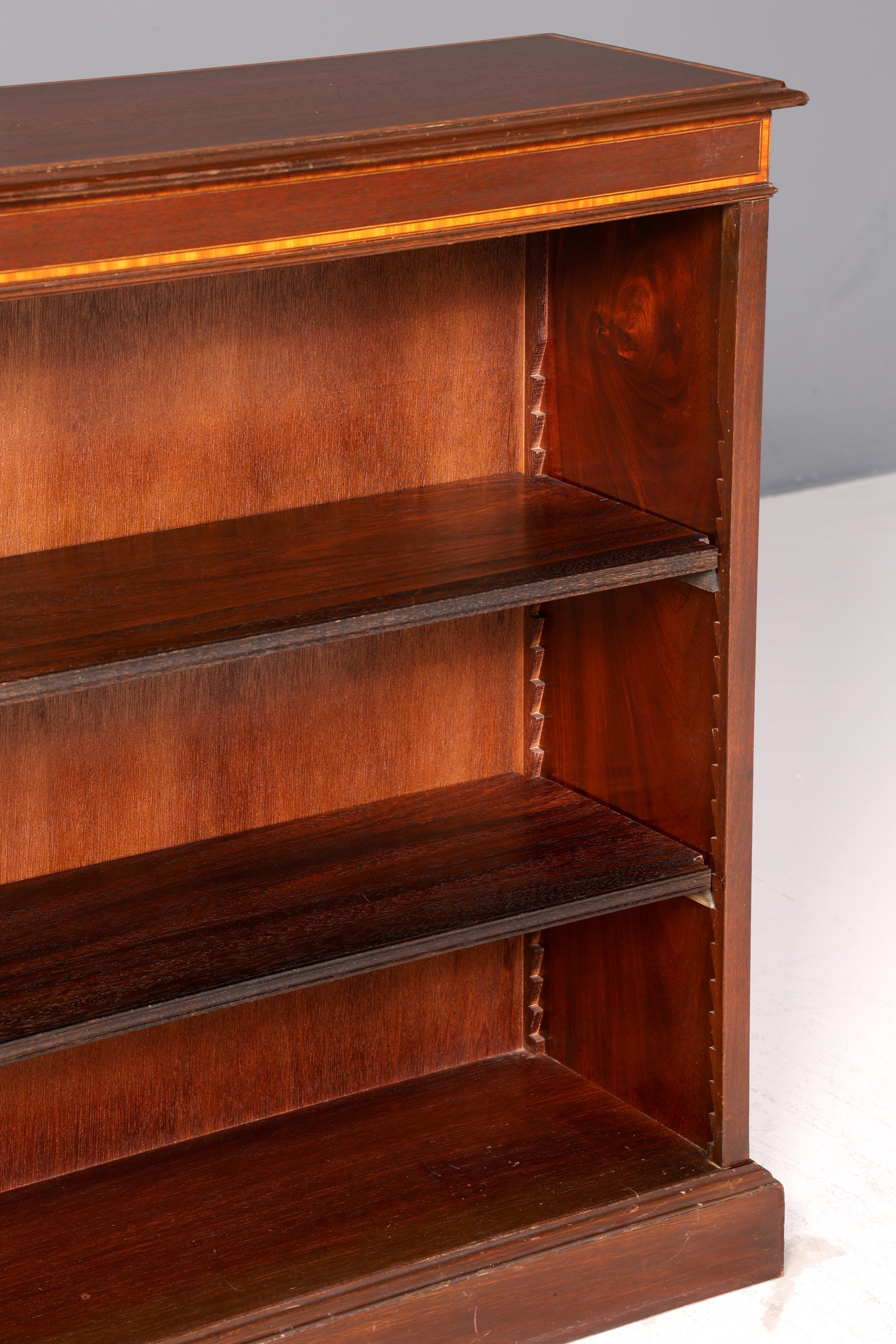 Wunderschönes Englisches Bücherregal Regal 60er Bookshelf Buchablage Standregal Bücherschrank Vintage