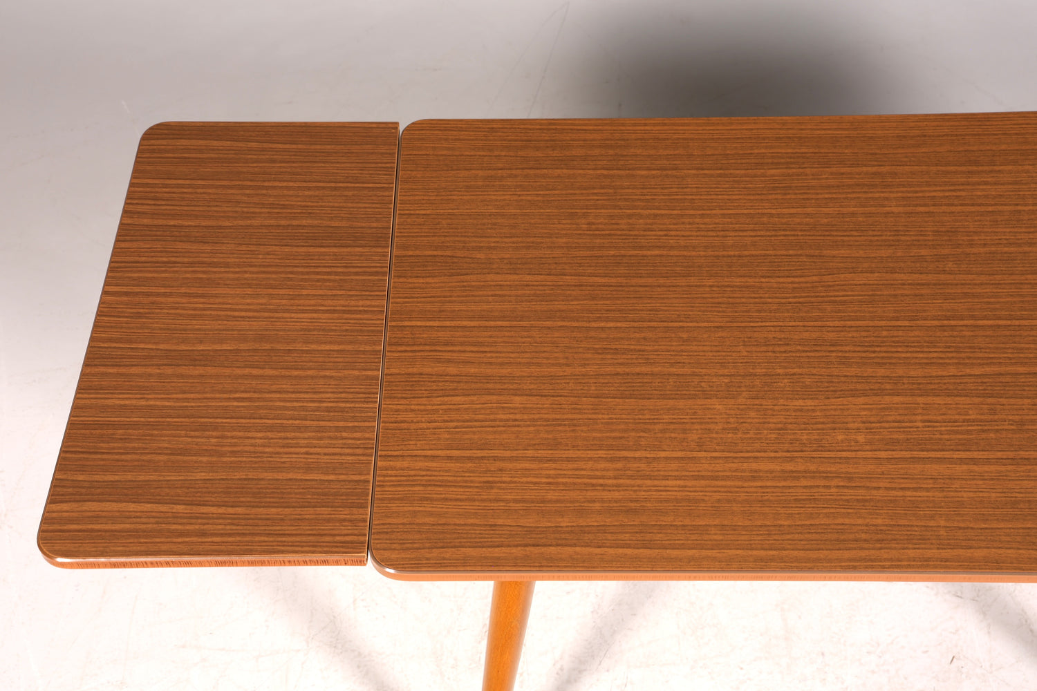 F964 Finish Wunderschöner Mid Century Küchentisch Vintage Tisch ausziehbar und höhenverstellbar