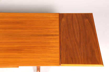 Wunderschöner Mid Century Couchtisch Teak Danish Retro Ablagetisch ausziehbarer höhenverstellbar Vintage Coffee Table 70er Jahre Wohnzimmertisch