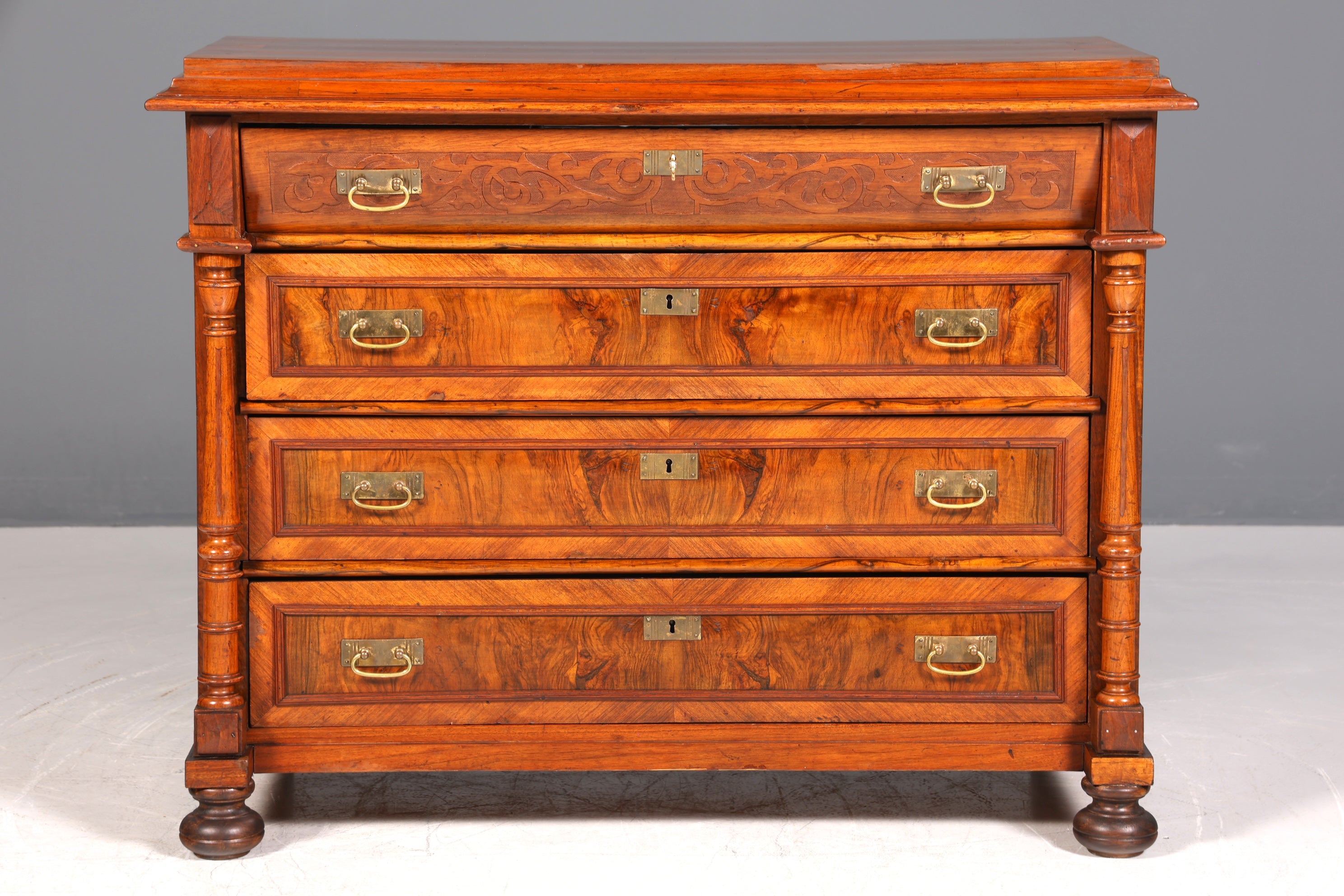 Commode onirique Gründerzeit, buffet antique Art Nouveau, commode, coffre à linge