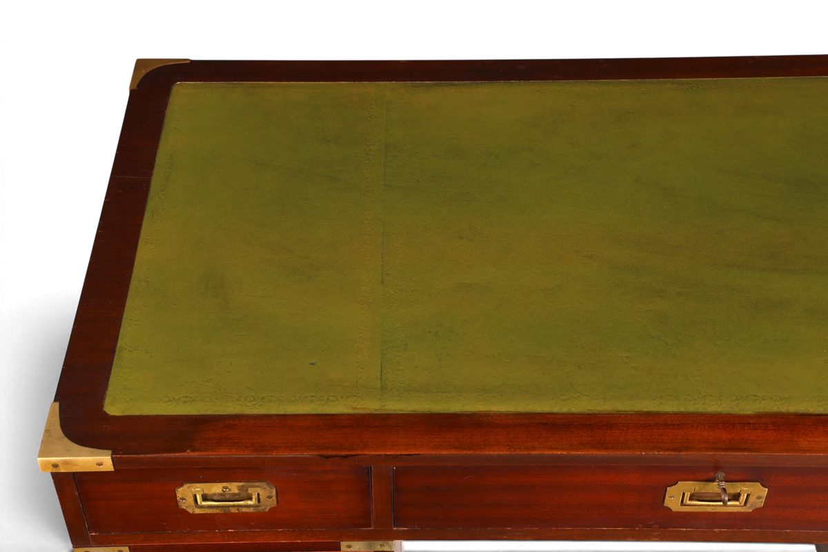 Edler Maritimer Schreibtisch Englischer Military Bürotisch Office Table mit echt Lederauflage