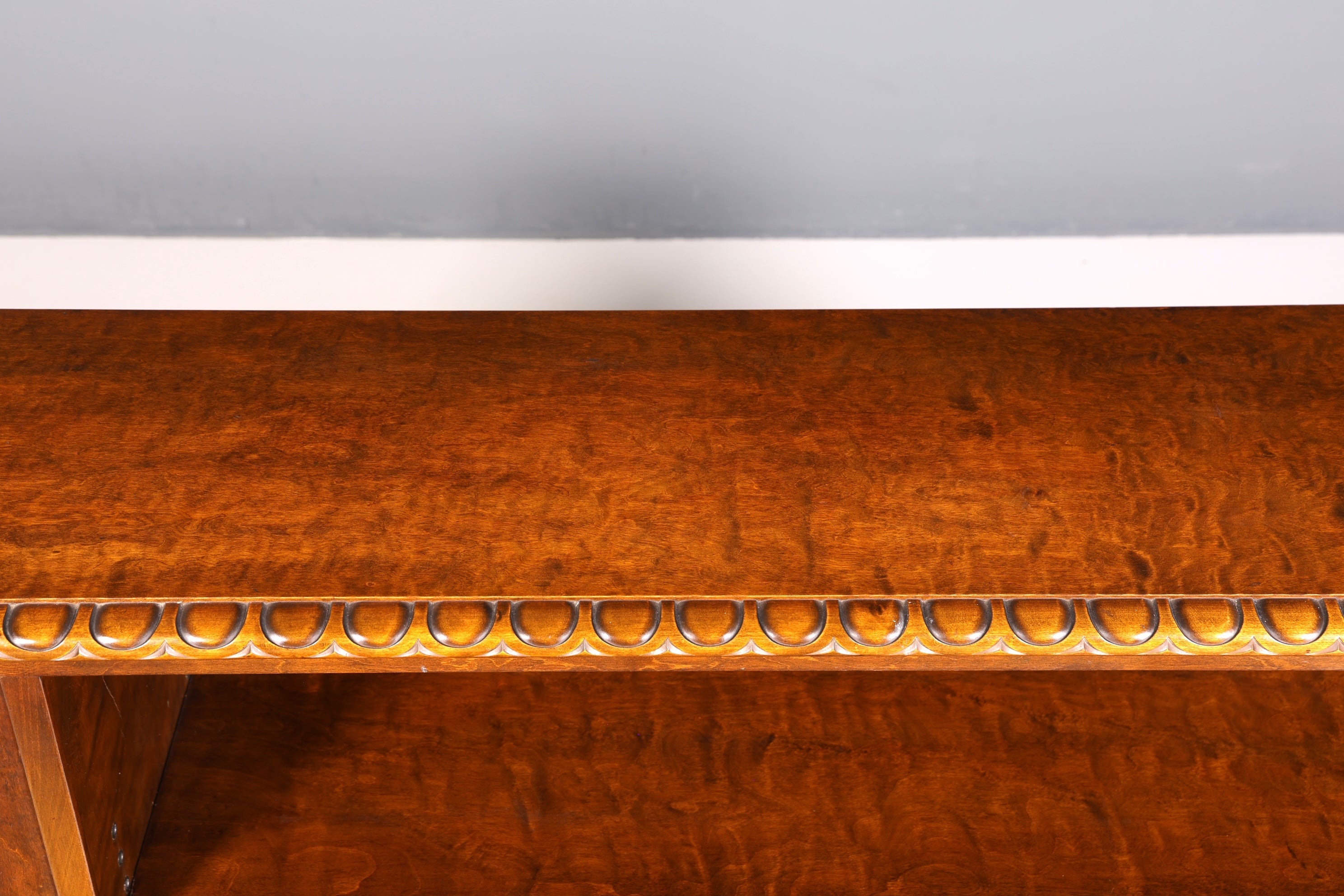 Bibliothèque néo-Renaissance onirique, étagère ancienne de l&