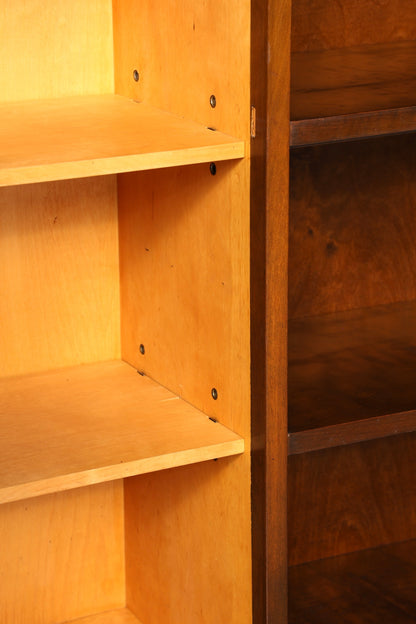 Bibliothèque néo-Renaissance onirique, étagère ancienne de l&