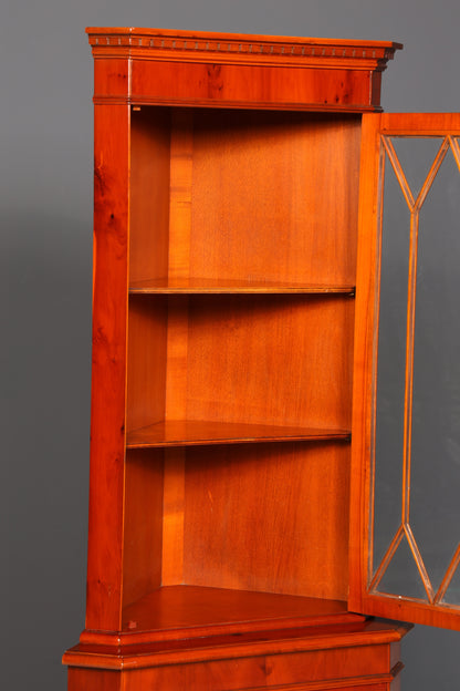 Wunderschöne Englische Eckvitrine Eibe 60er Echt Holz Schrank Eckschrank Glasvitrine Vitrine Vintage