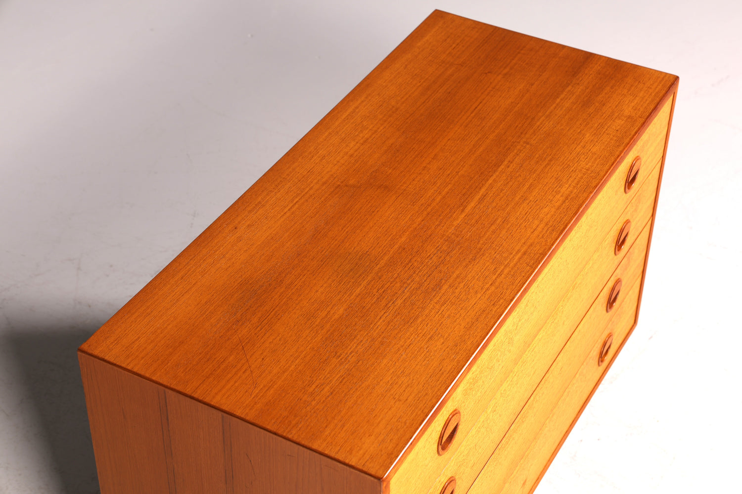 Buffet en teck de style mid-century, commode vintage