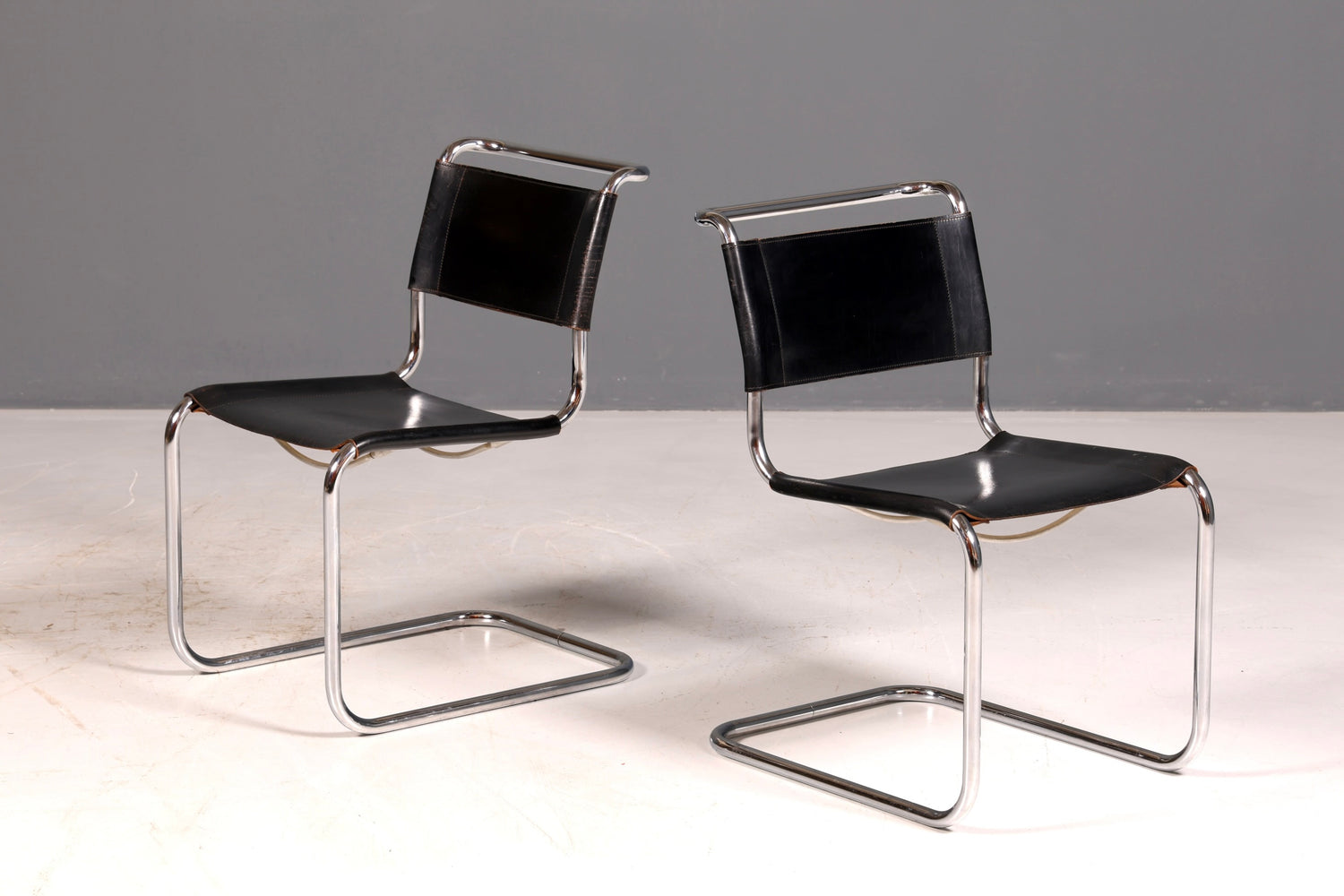Edler Original Thonet Freischwinger Stuhl Chrom Leder Schwarz Bauhaus Designklassiker Kragstuhl Esszimmer Stuhl Vintage 2 von 2