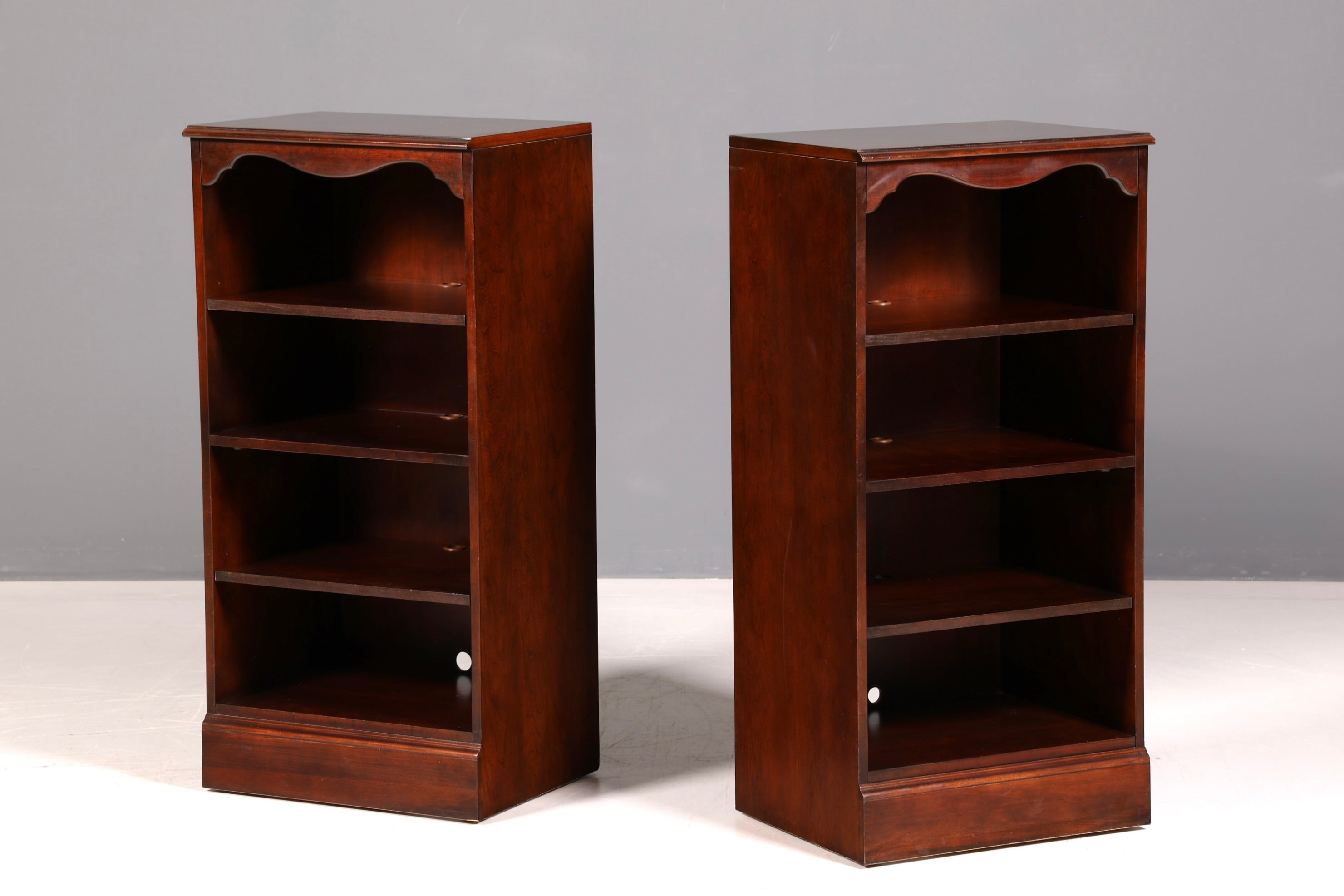Stilvolles Original Drexel Heritage Bücherregal Regal USA Bookshelf Buchablage Designer 2 von 2