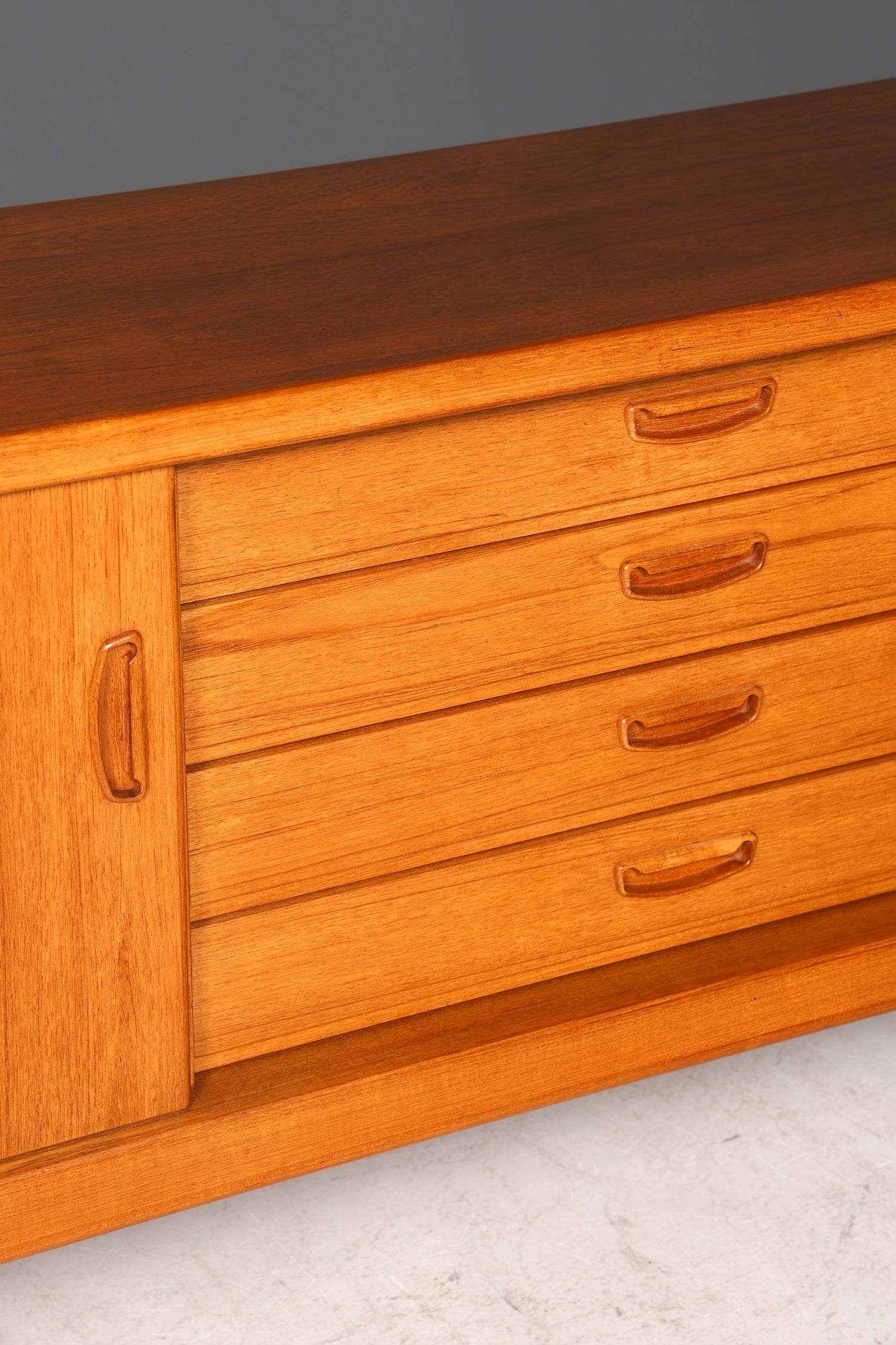 F960 Finish cm Schlichtes Mid Century Sideboard Vintage TV Kommode 60s Schrank Longboard Retro Lowboard