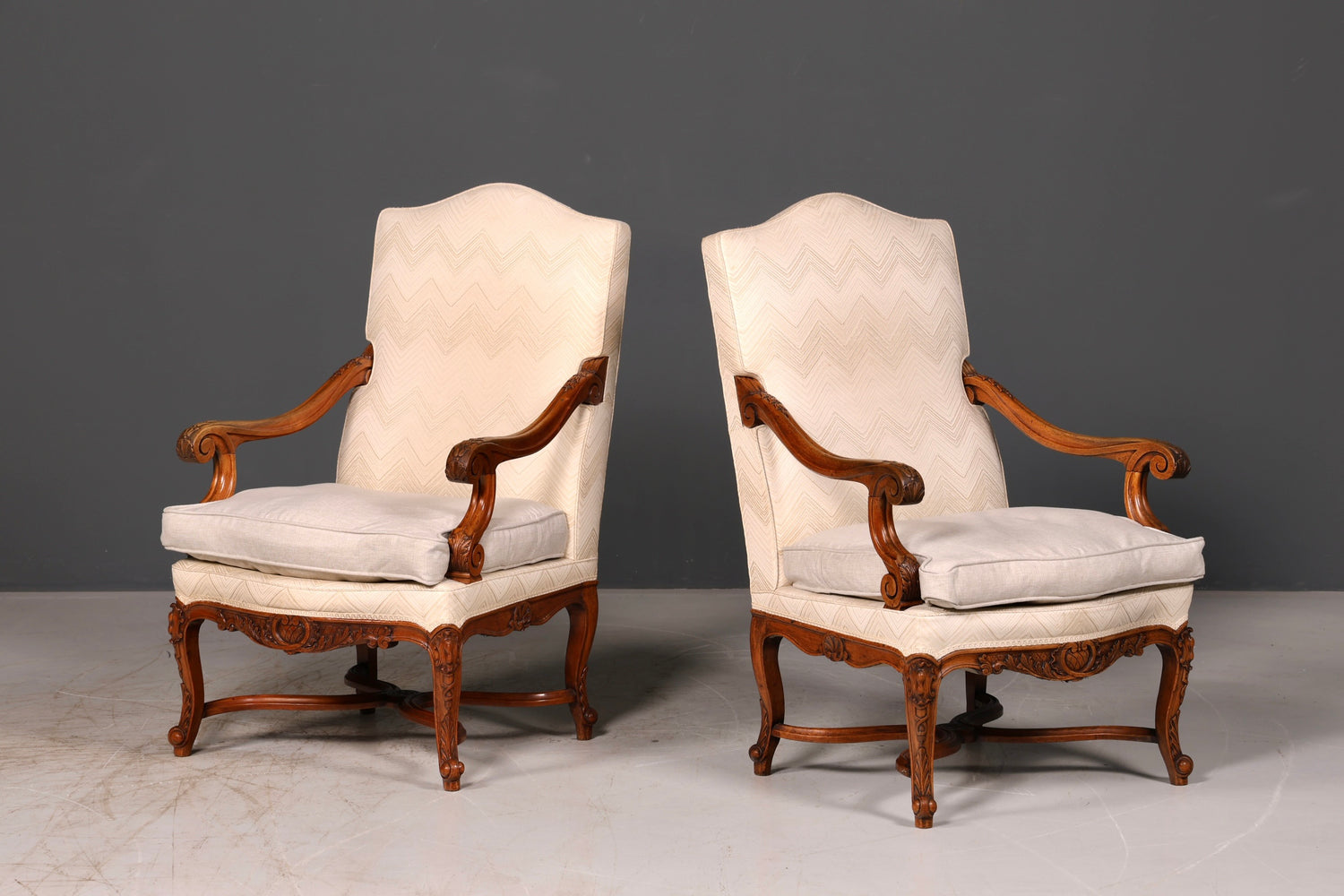 Élégant fauteuil à accoudoirs Louis-Philippe, fauteuil antique de style Gründerzeit, secrétaire, chaise, fauteuil rembourré, 2 sur 2
