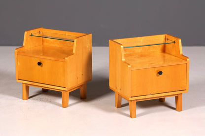 Schlichte Mid Century Kommode Vintage Klappschränkchen Danish Design Nachttisch 1 von 2