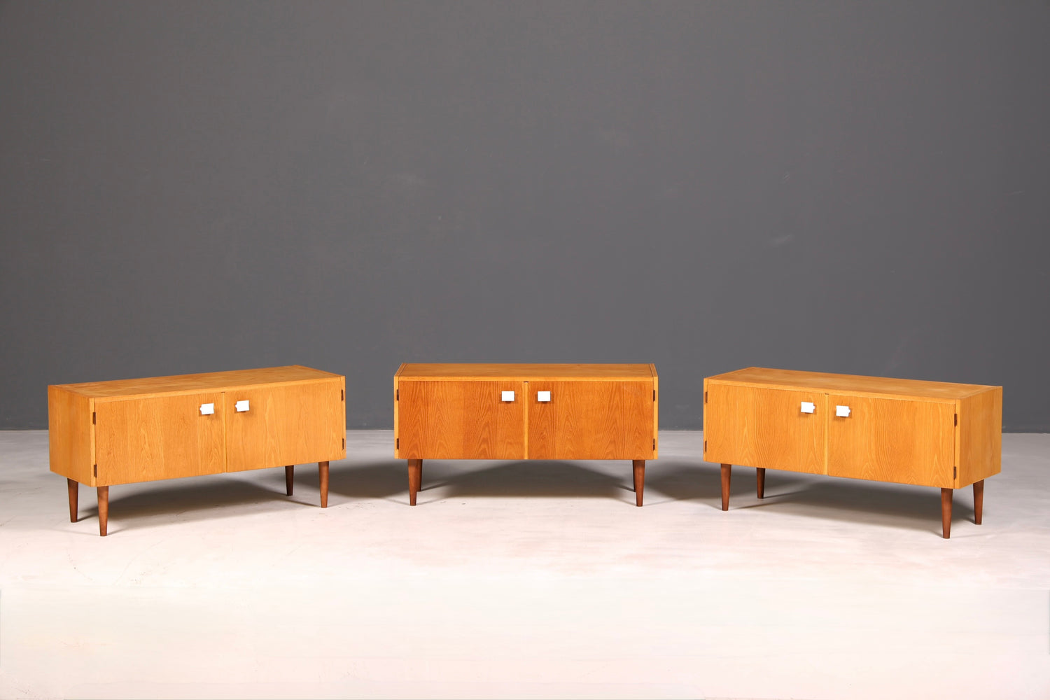 Magnifique commode Hellerau originale, modèle 427, style mid-century, buffet, meuble TV vintage en bois véritable