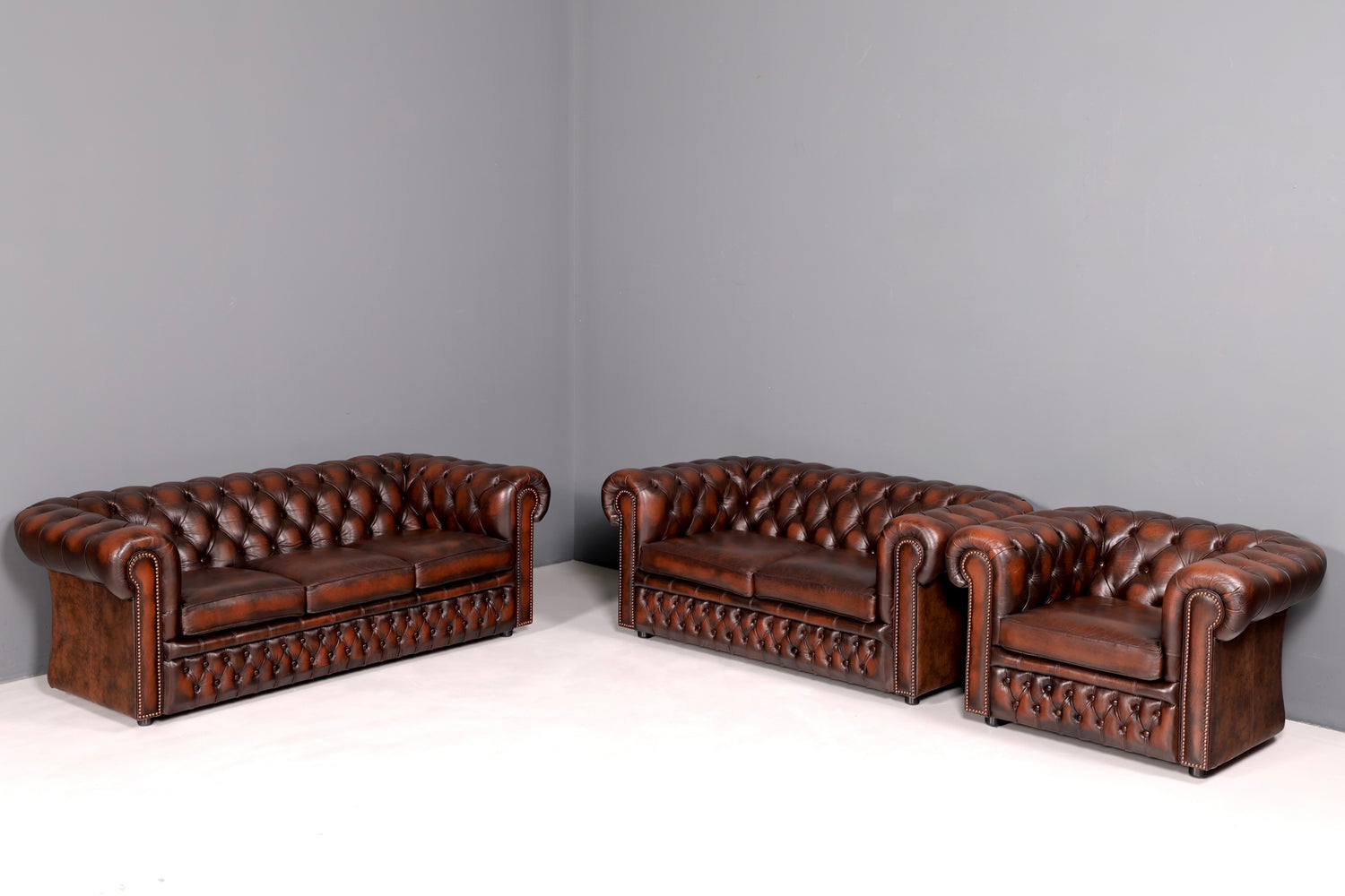 Magnifique canapé Chesterfield Centurion original, 3 places, en cuir véritable, canapé anglais capitonné en cuir