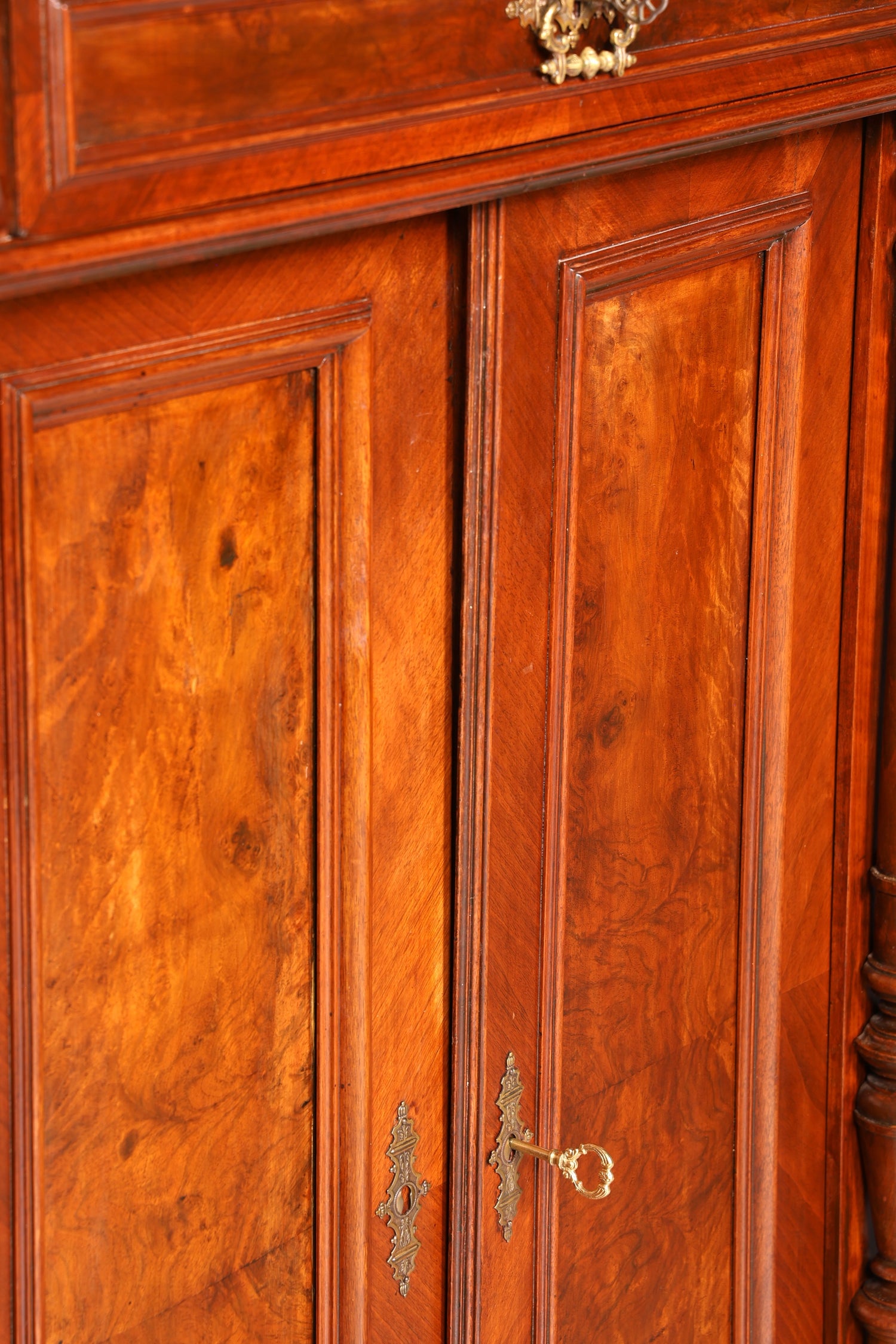 Traumhaftes Gründerzeit Vertiko Jugendstil Schrank Antik Highboard Kommode