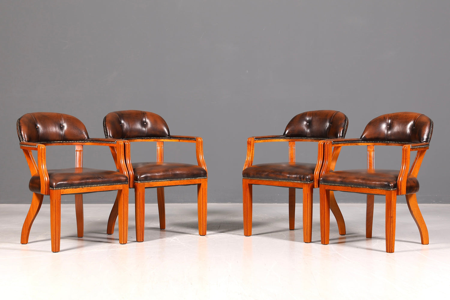 Wunderschöner Chesterfield Armlehnstuhl Braun Echt Leder Englisch Bürostuhl Schreibtischstuhl Sekretär Stuhl Court Chair 3 von 4