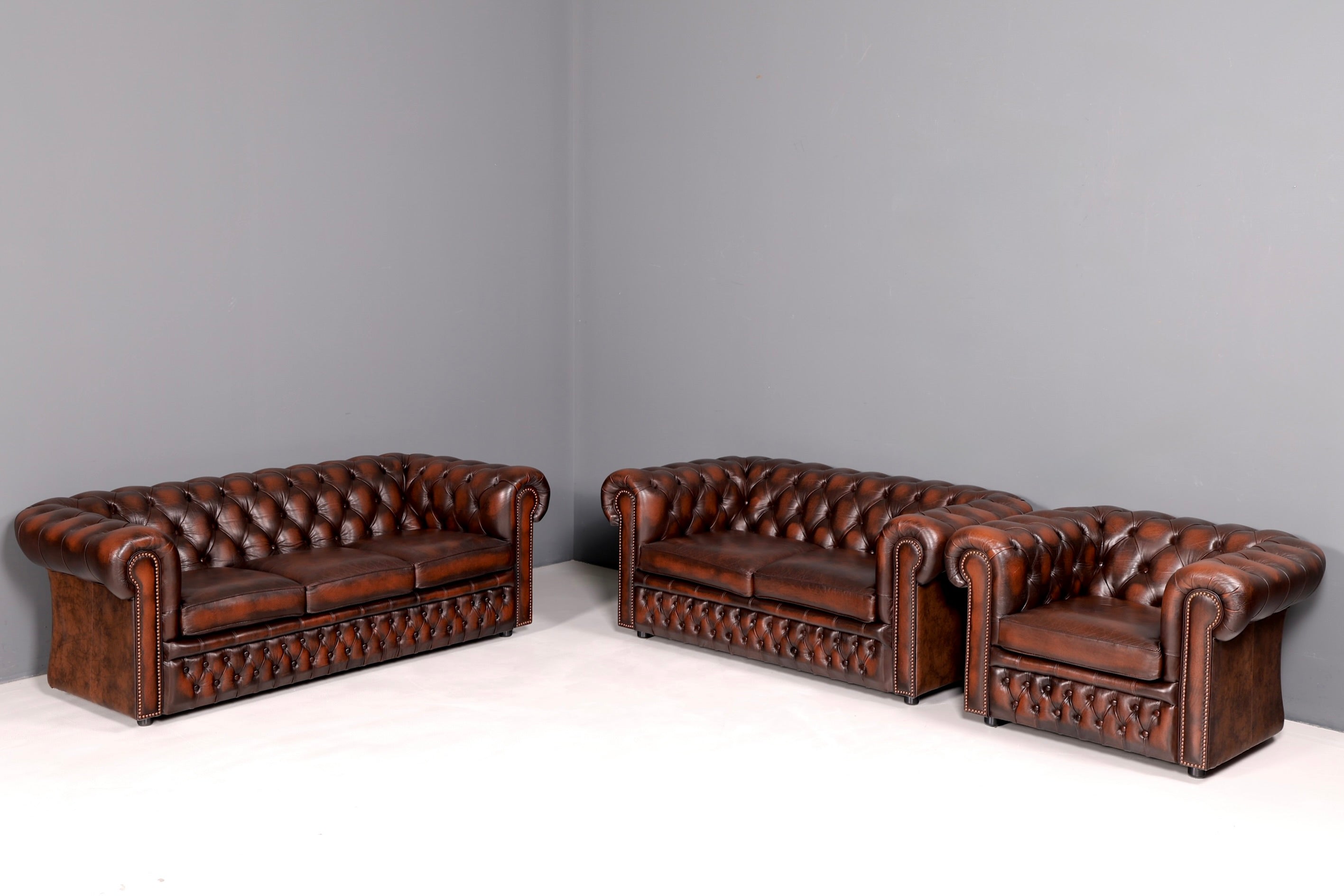 Élégant fauteuil Chesterfield Centurion original, fauteuil anglais à accoudoirs, fauteuil de gentleman en cuir, Angleterre