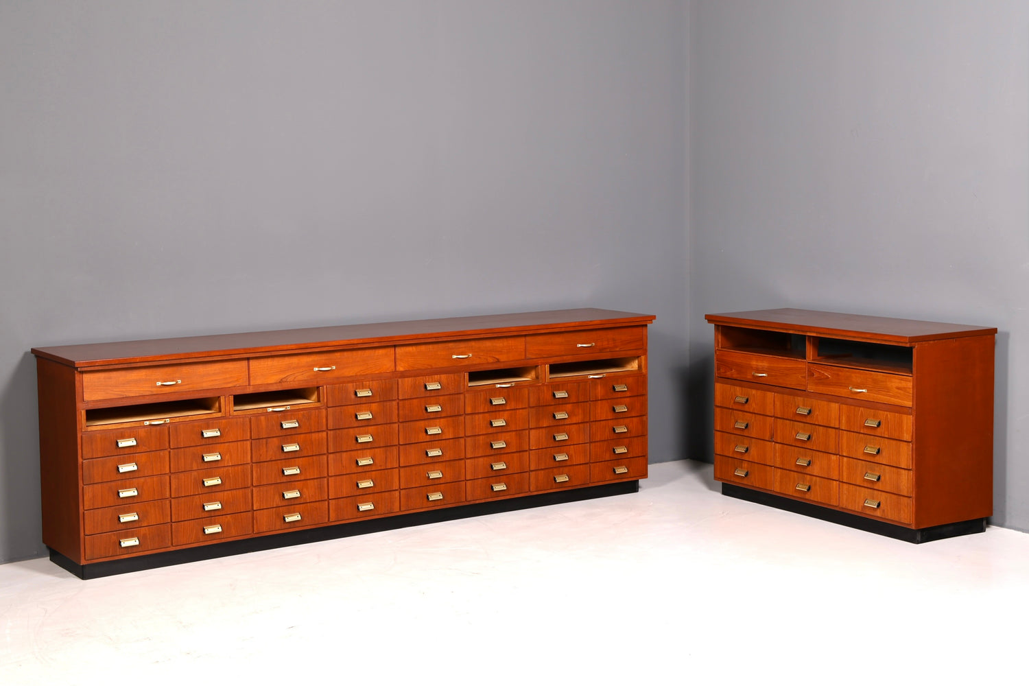 Wunderschöne Mid Century Kommode Vintage Bauhaus Apotheker Schrank Retro Schubladenkommode
